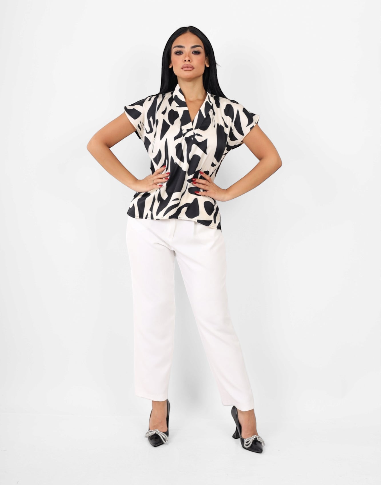 Collar neckline silk top - black