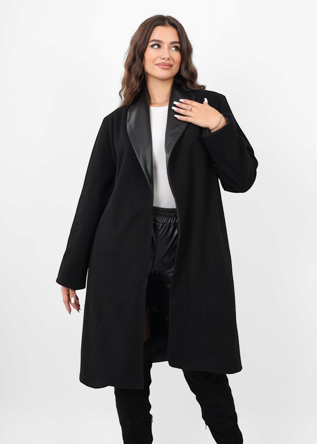 The Wool Coat - Black