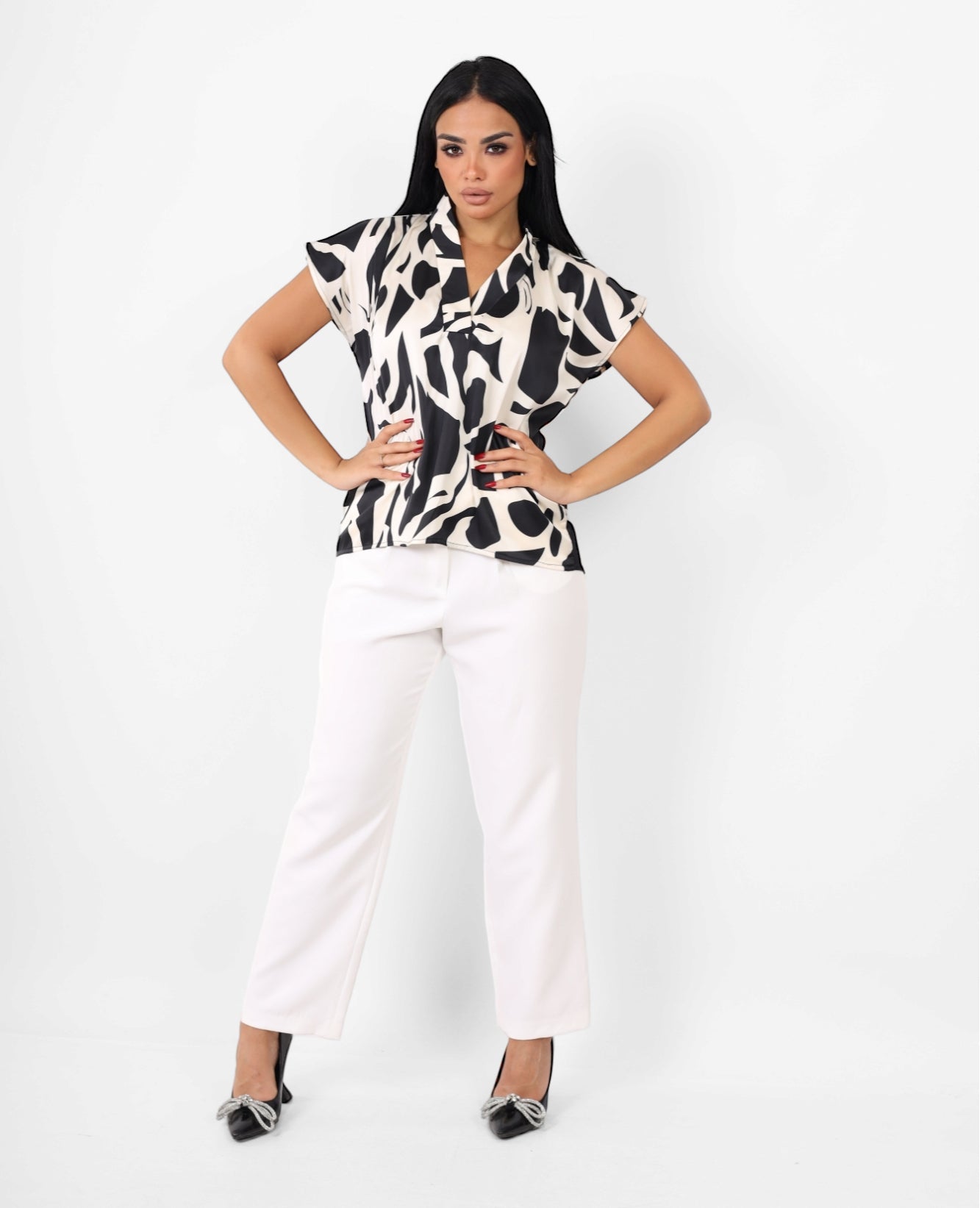 Collar neckline silk top - black