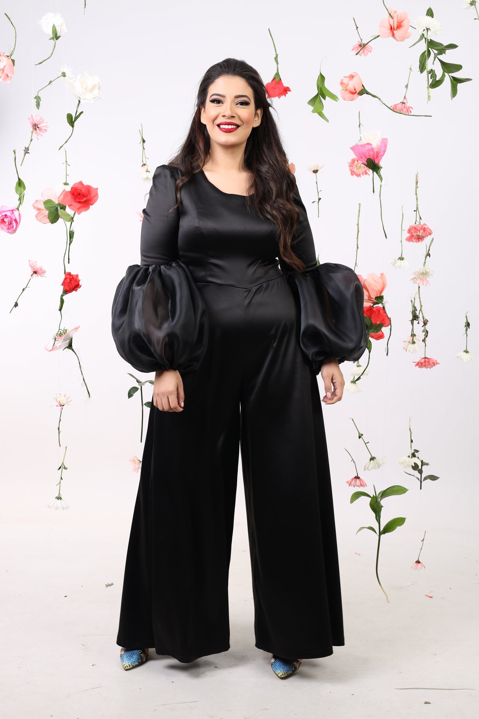 Satin Jumpsuit with puff cuff - black