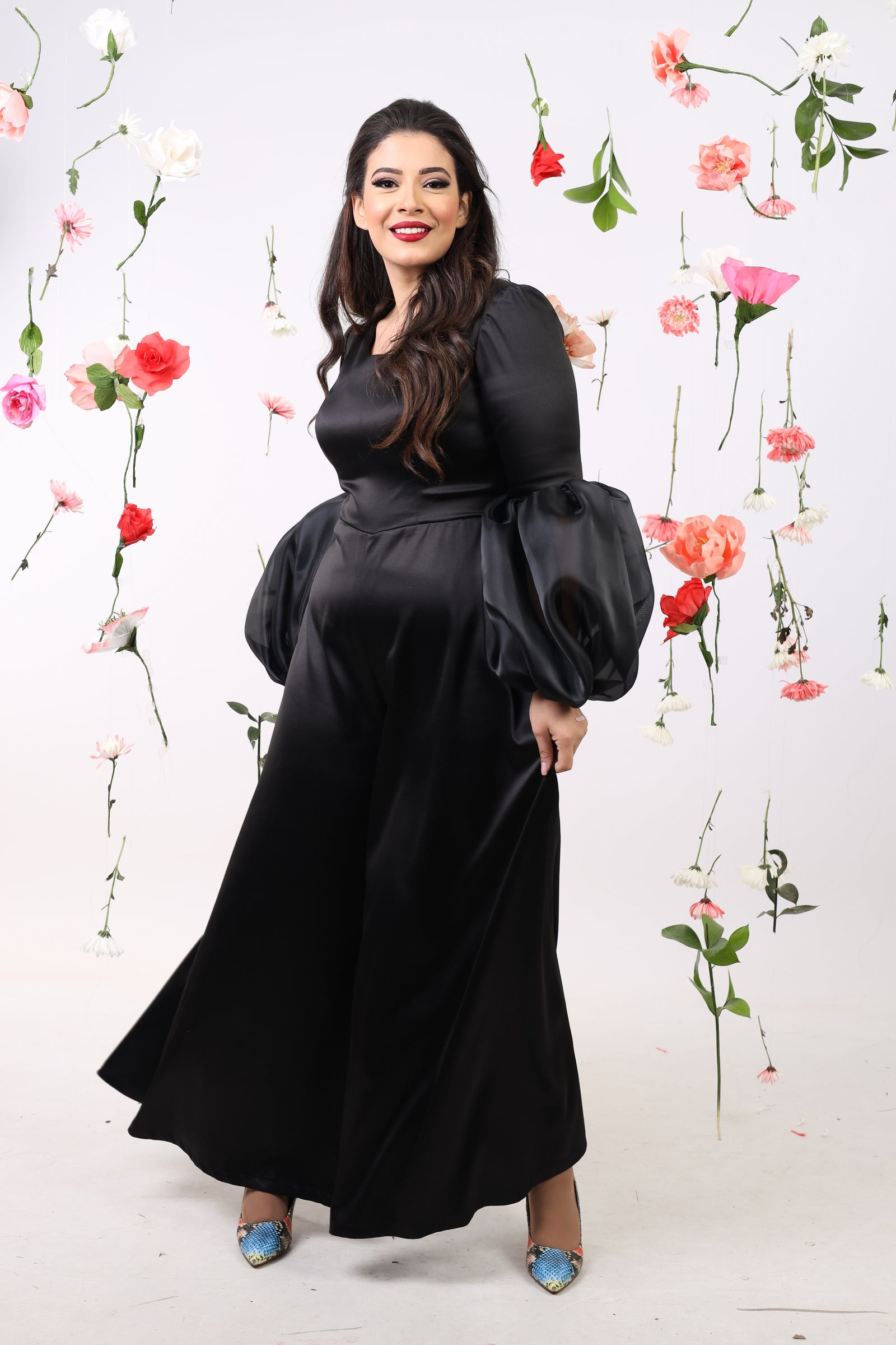Satin Jumpsuit with puff cuff - black