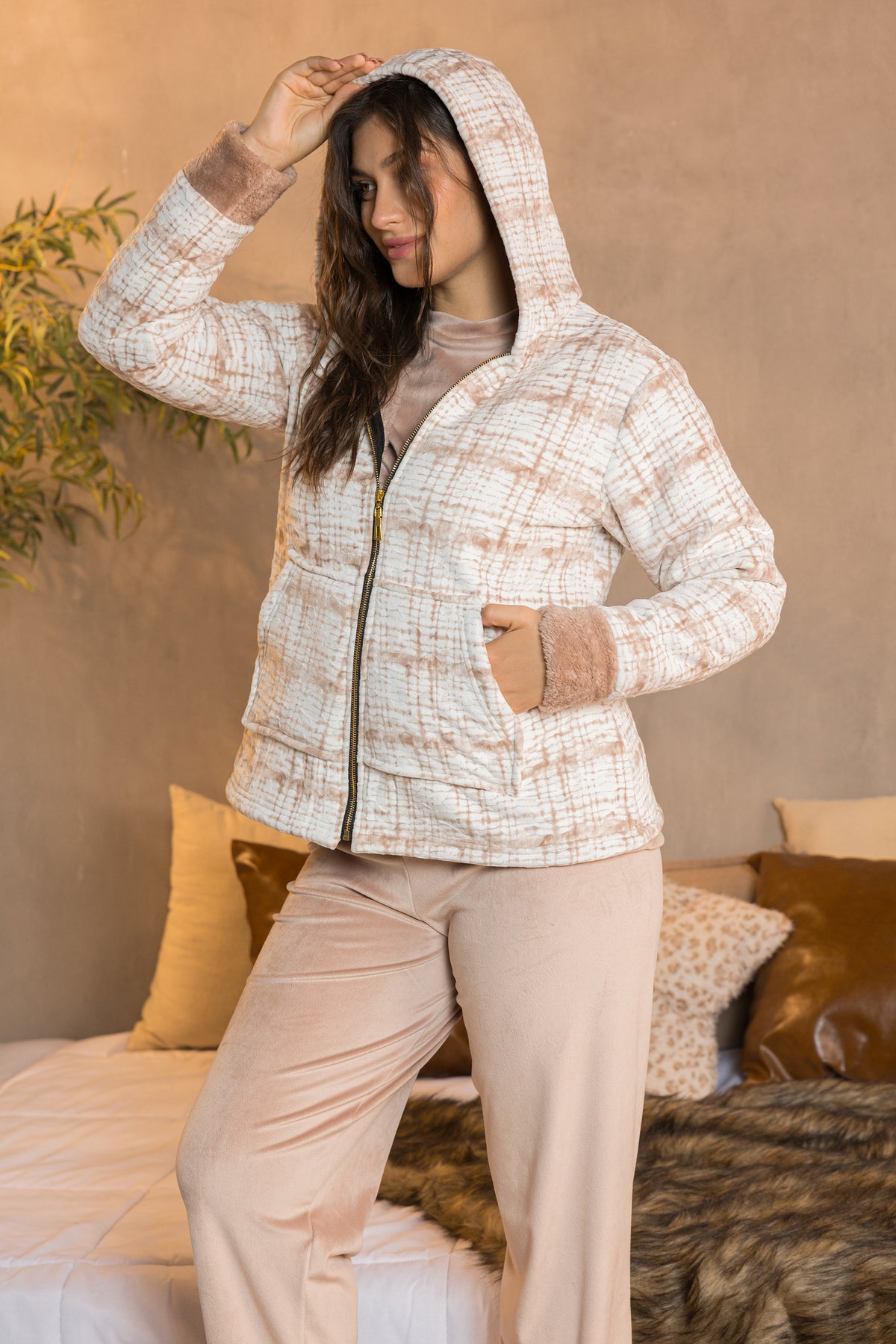 Almond Haven 3-Piece Set