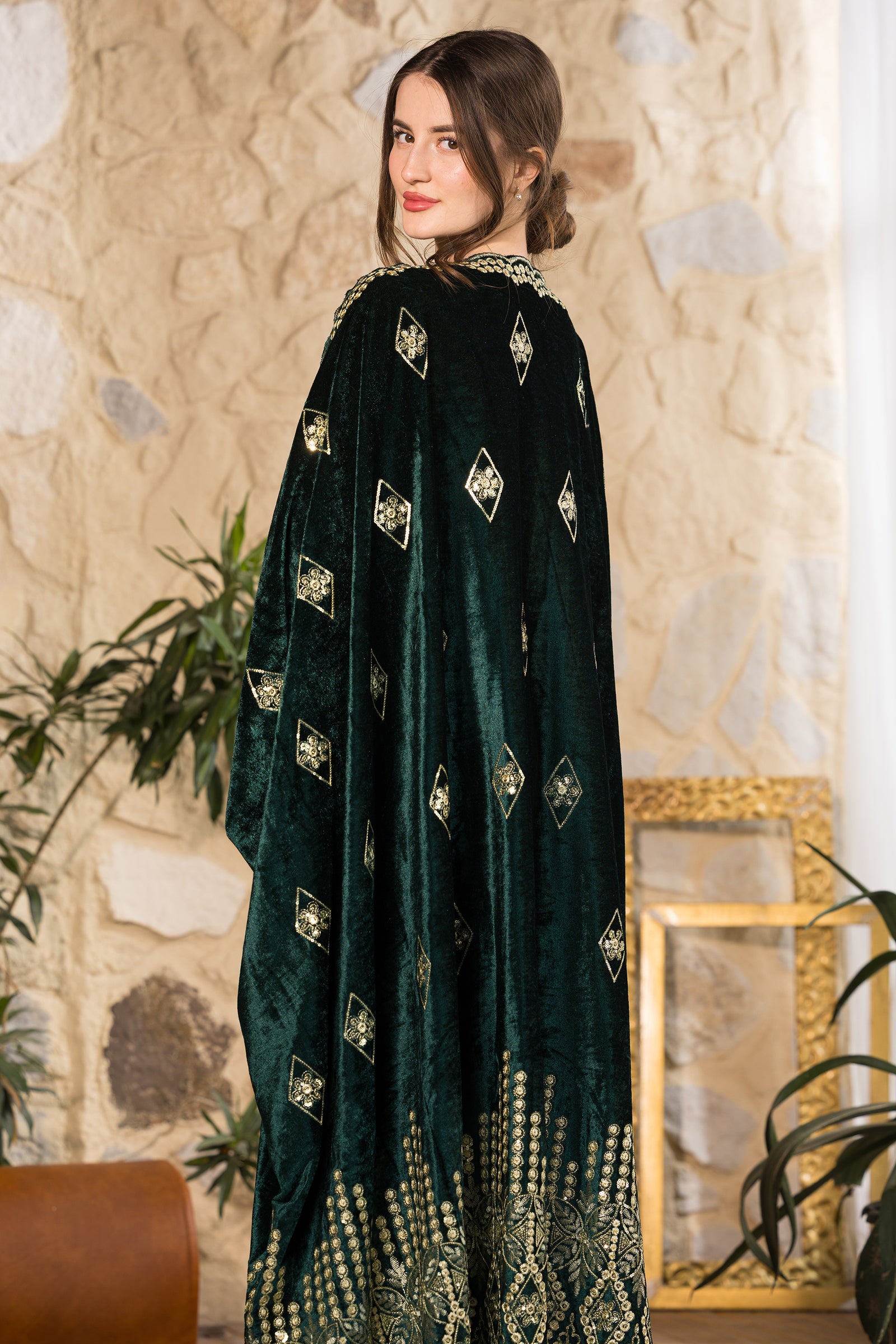 Emerald Heritage Embroidered Velvet Abaya