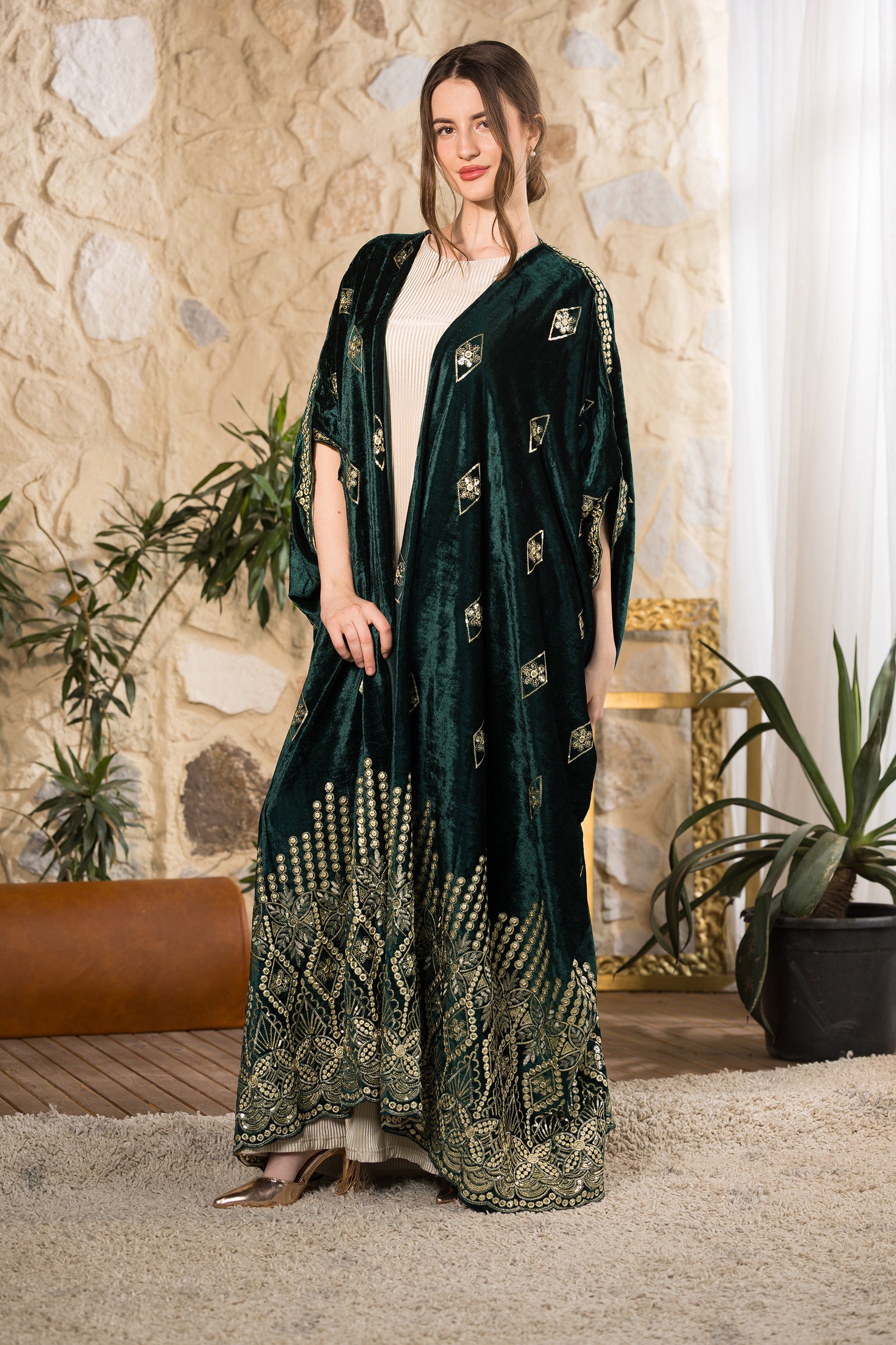 Emerald Heritage Embroidered Velvet Abaya
