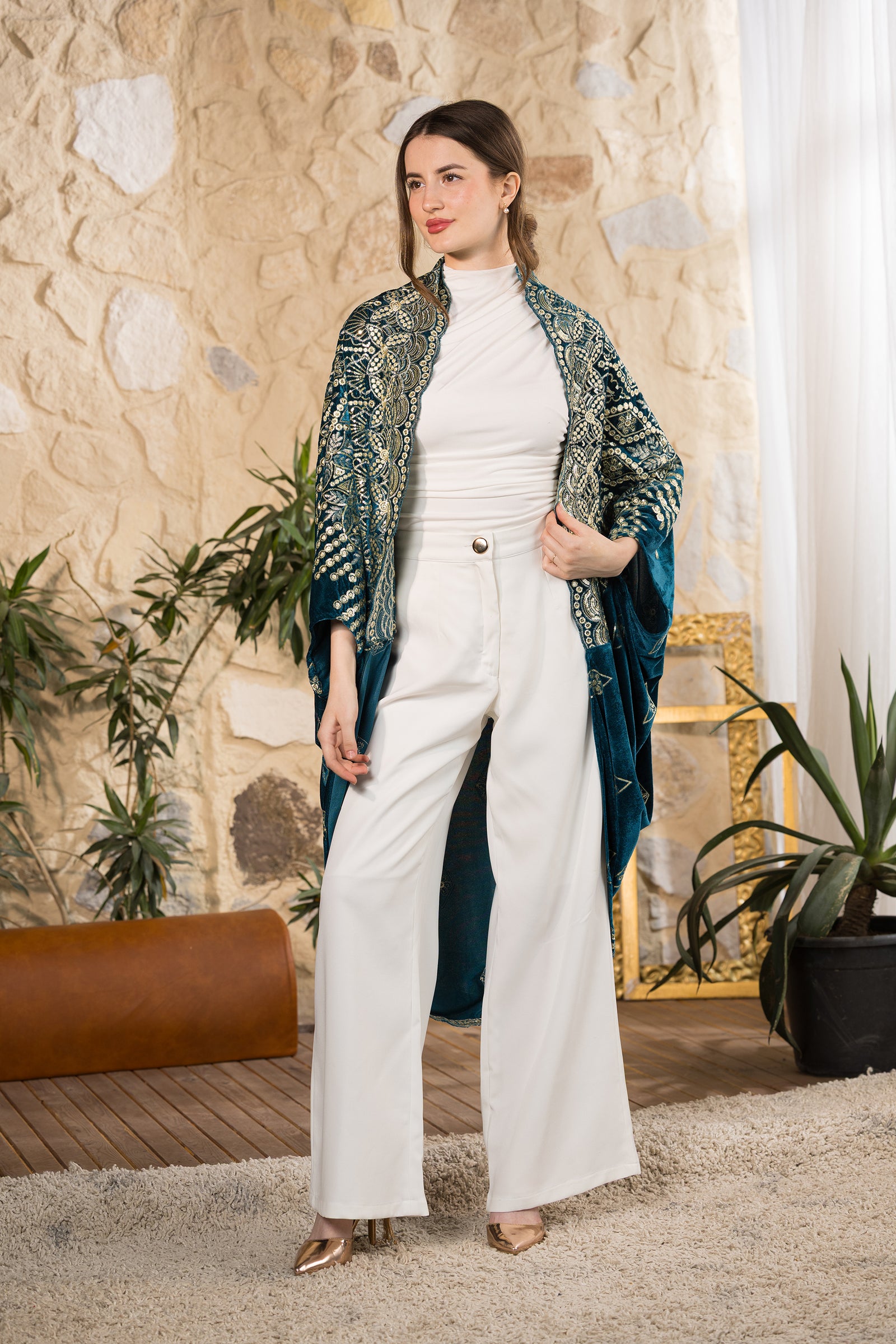 Emerald Royale Round Velvet Kimono