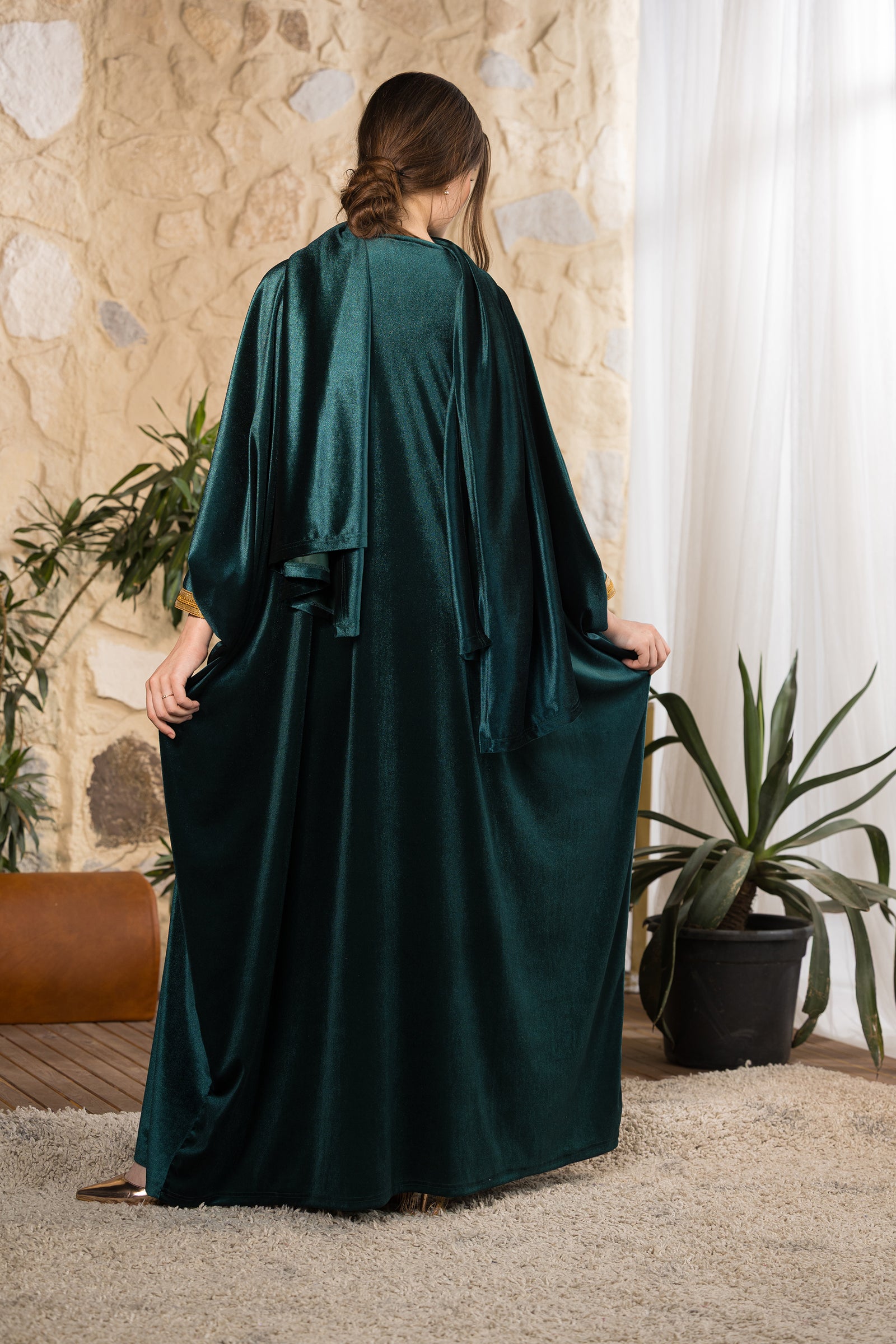 Emerald Serenity Velvet Abaya