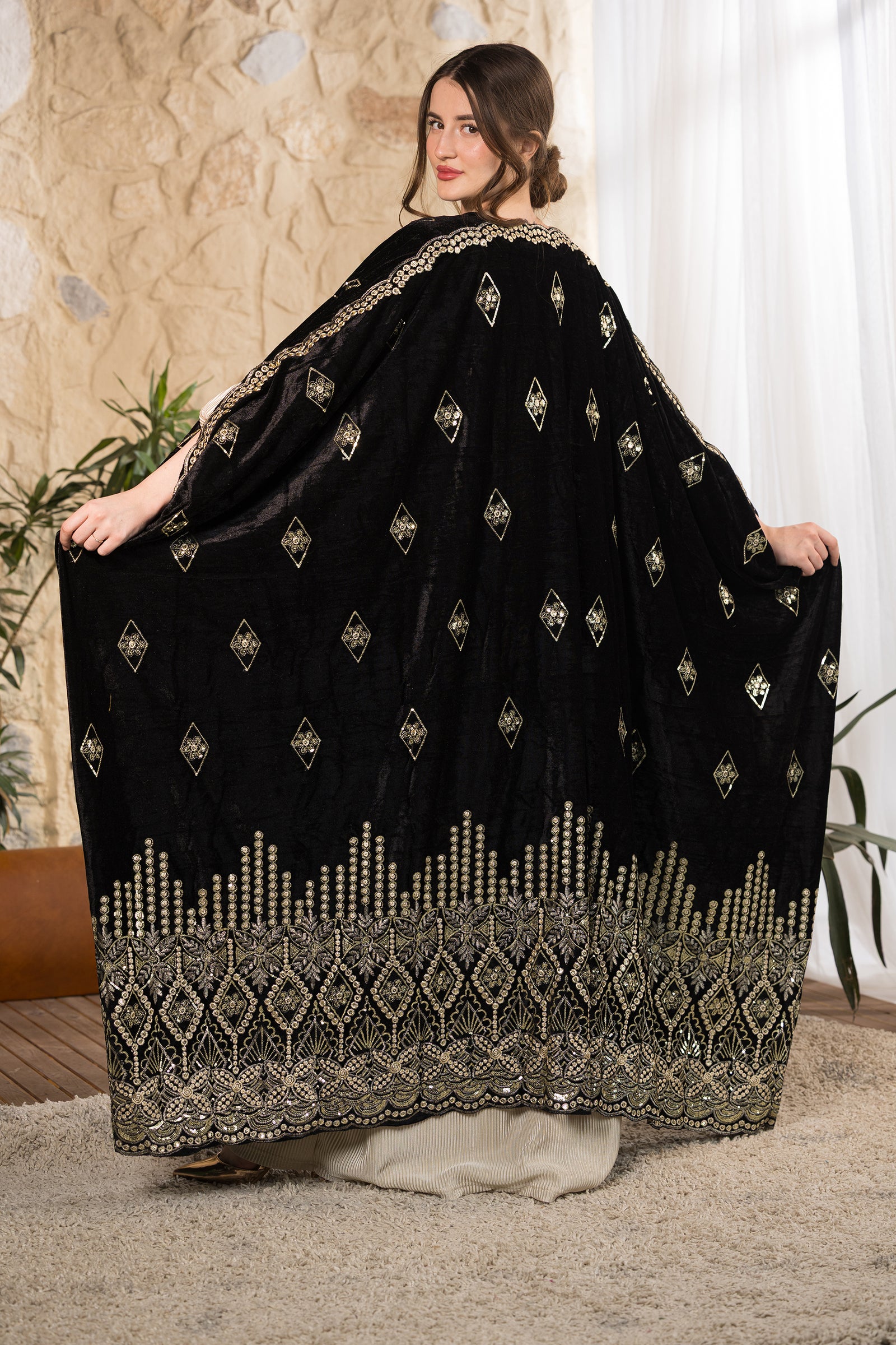 Noir Heritage Embroidered Velvet Abaya