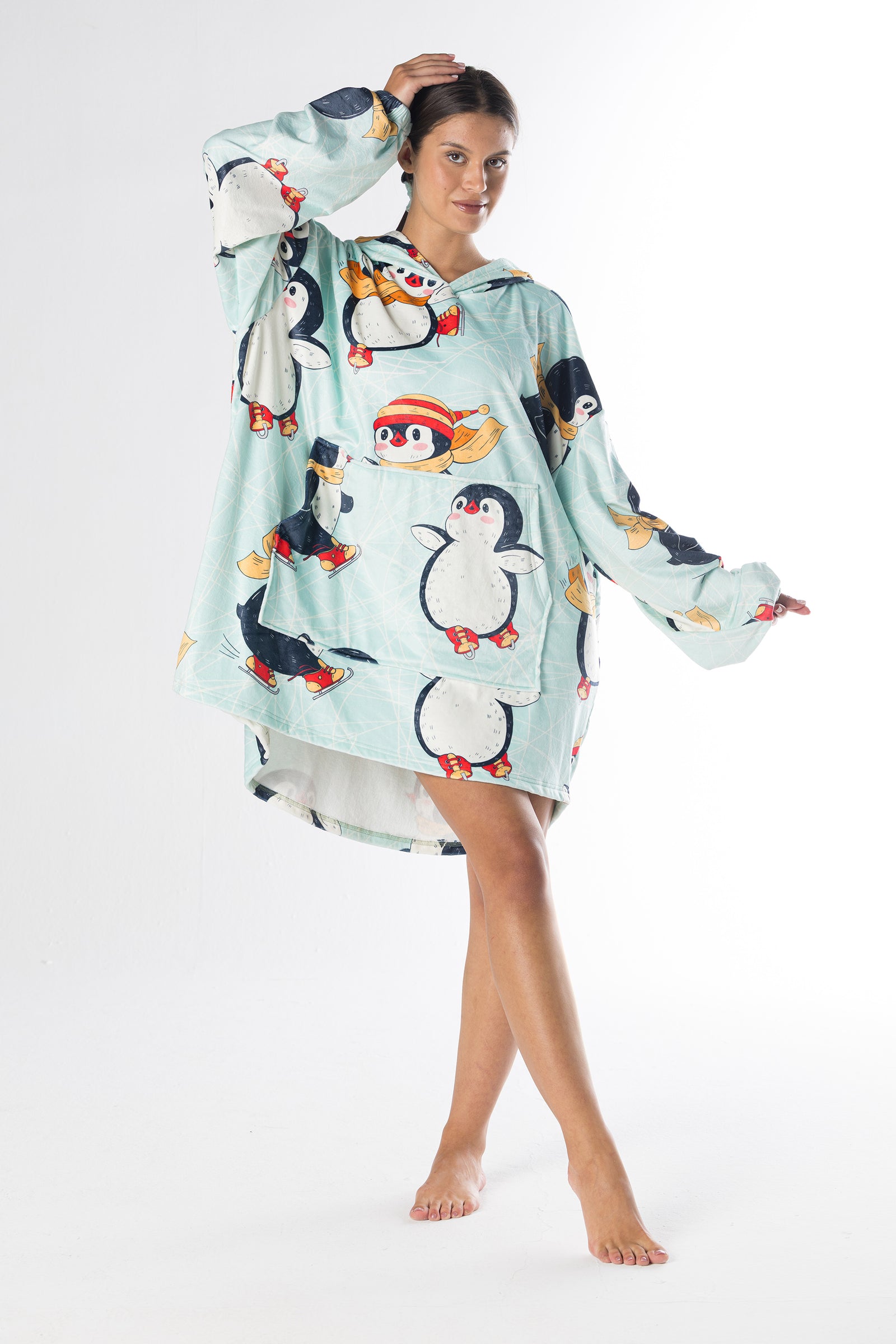 Penguin Oversized Hoodie Blanket – Soft Velvet Fleece