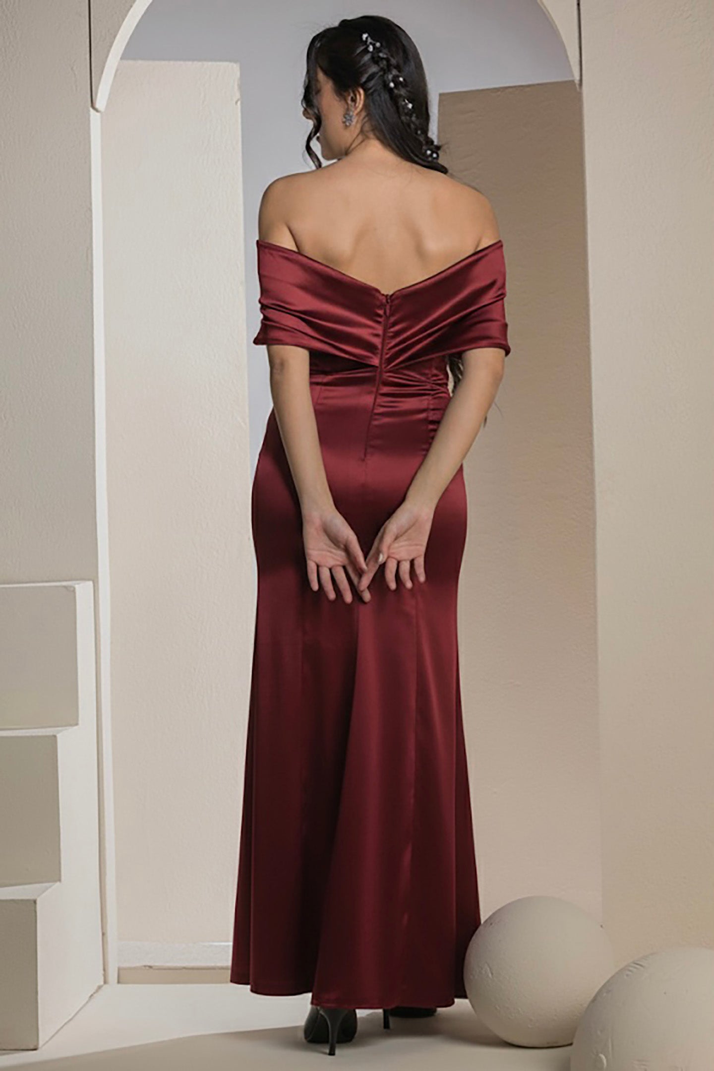 The Pearl Bow Dress - Maroon