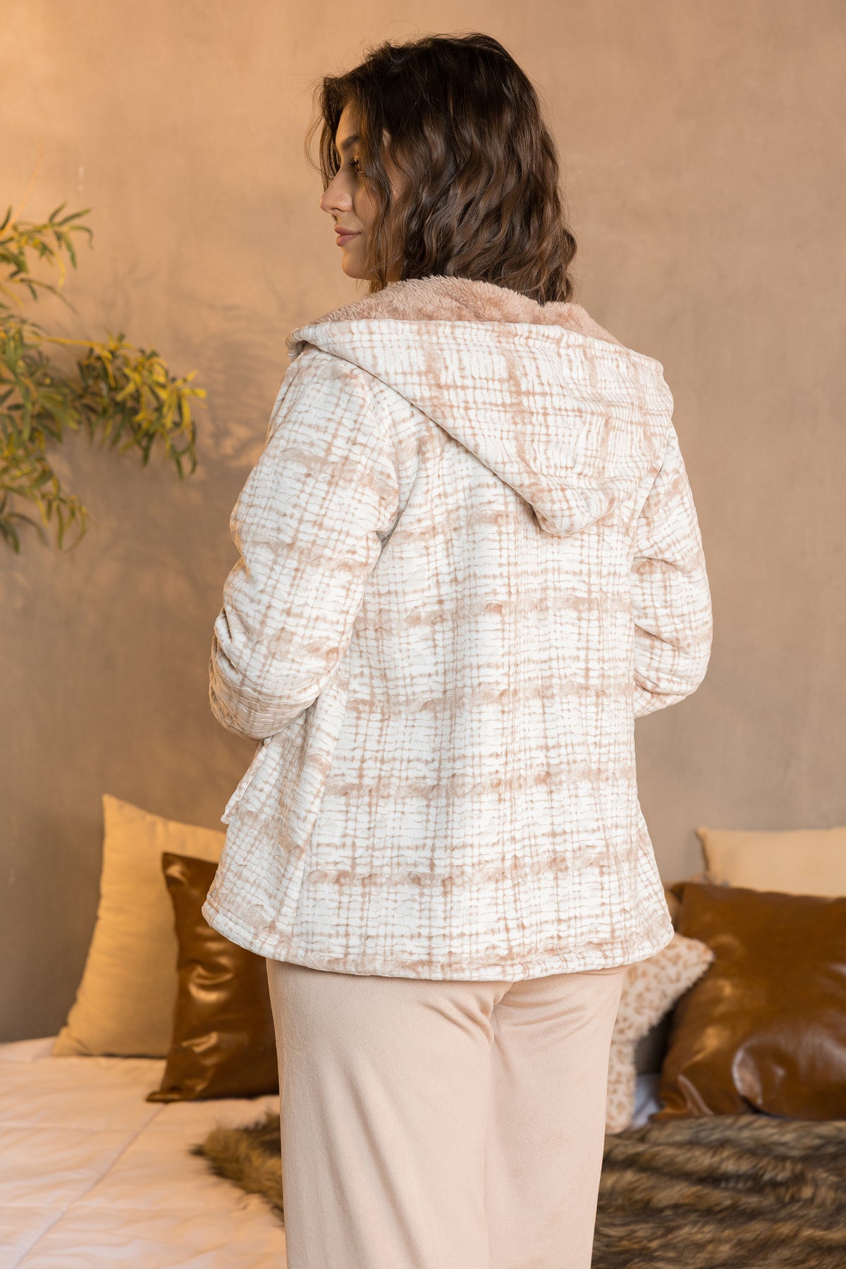 Almond Haven 3-Piece Set
