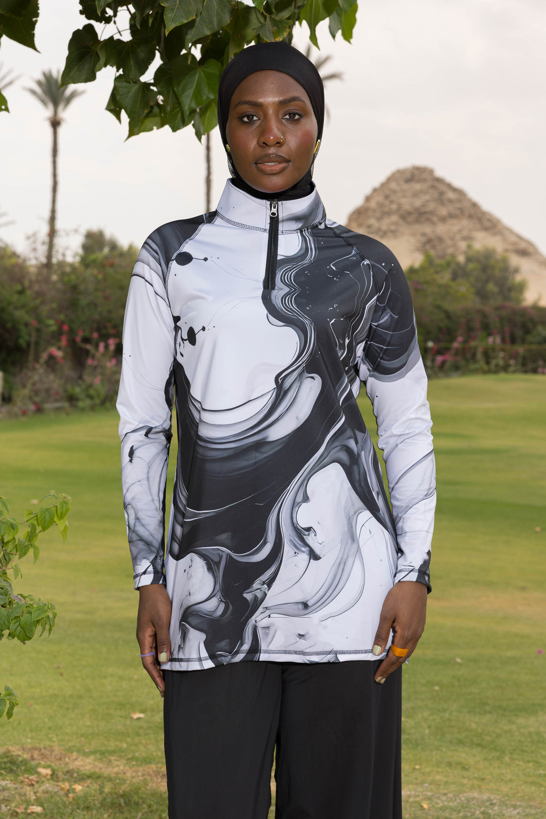 Noir Marble Basic Top