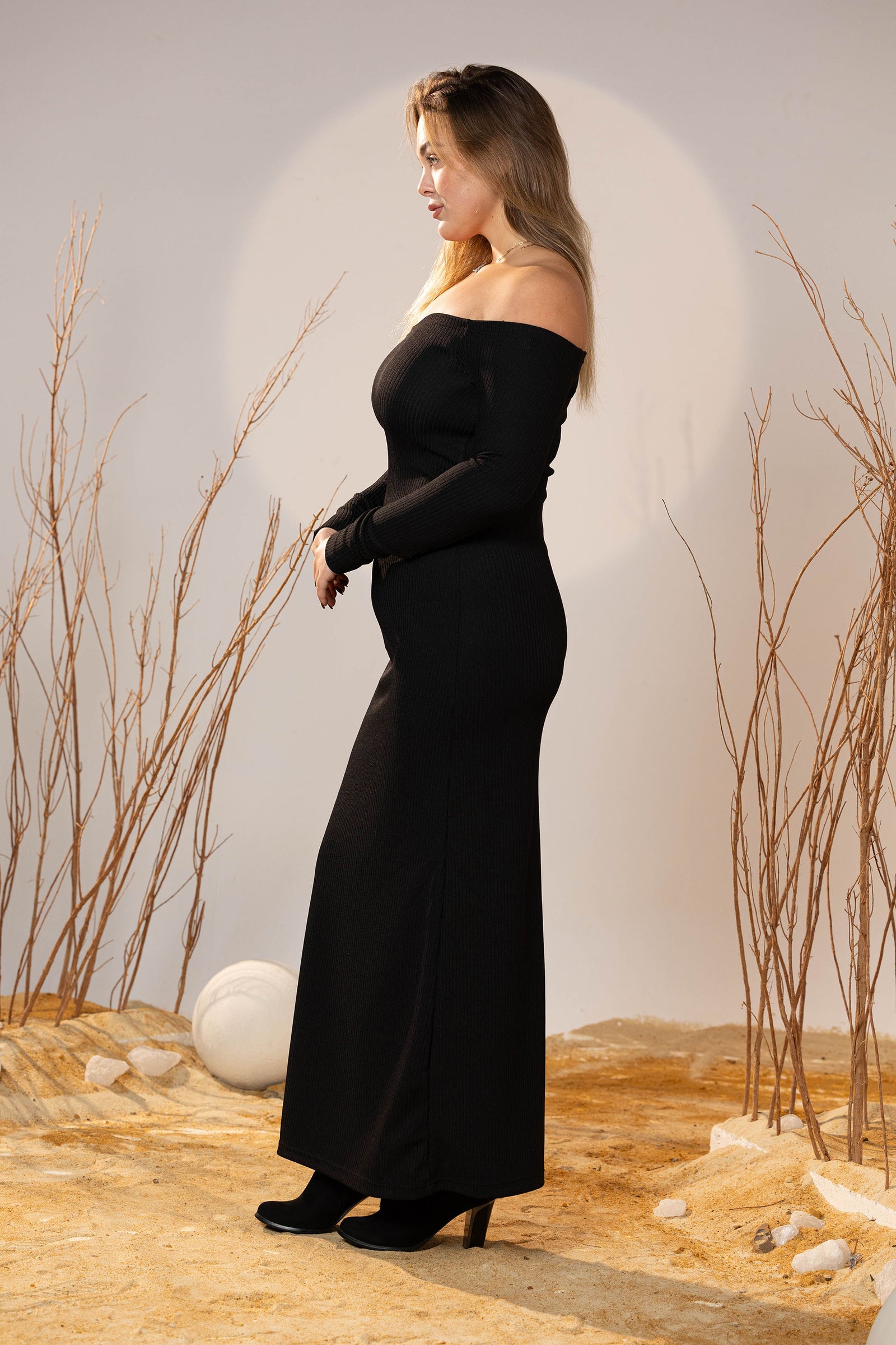 Black Off-Shoulder Rib Maxi Dress
