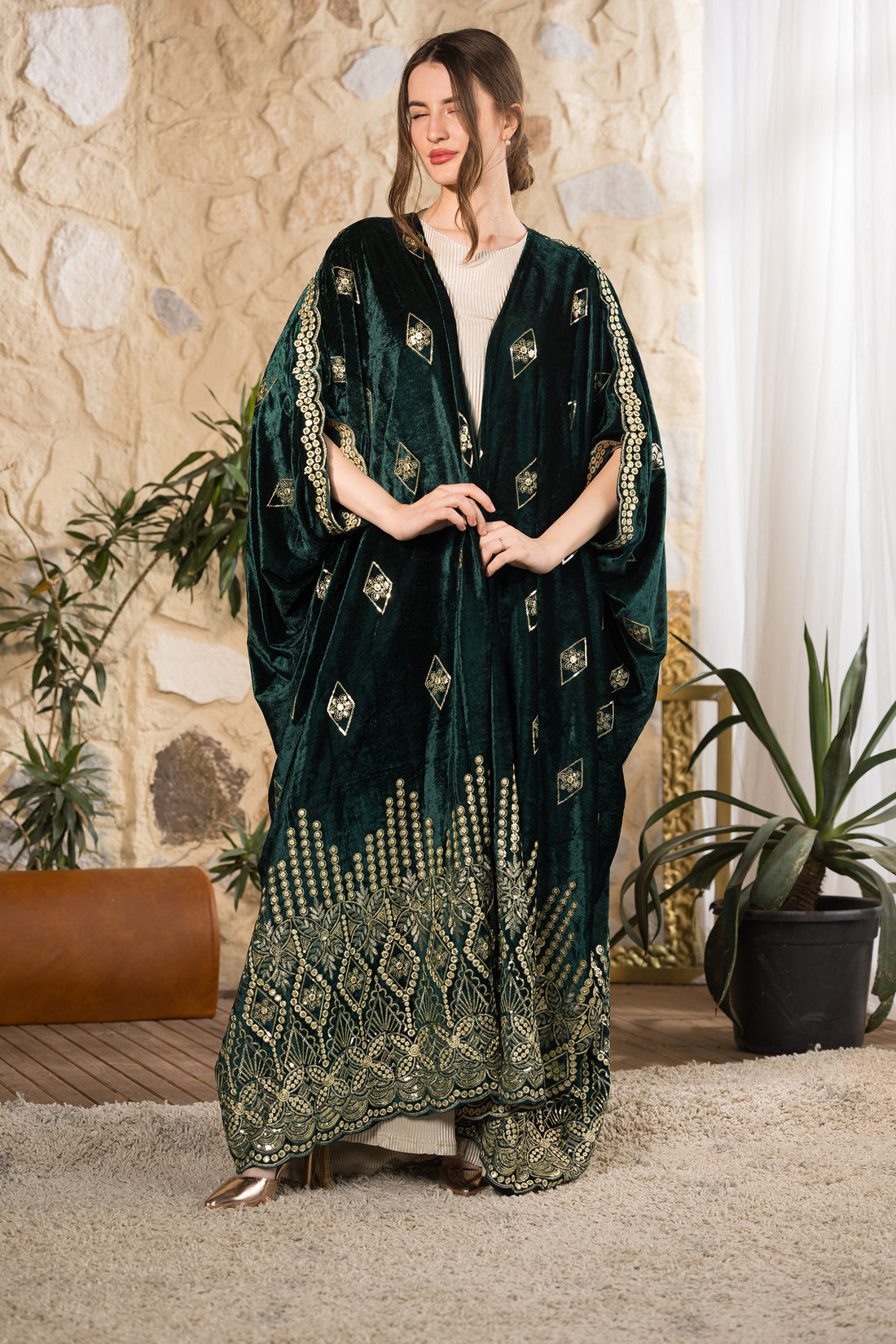 Emerald Heritage Embroidered Velvet Abaya