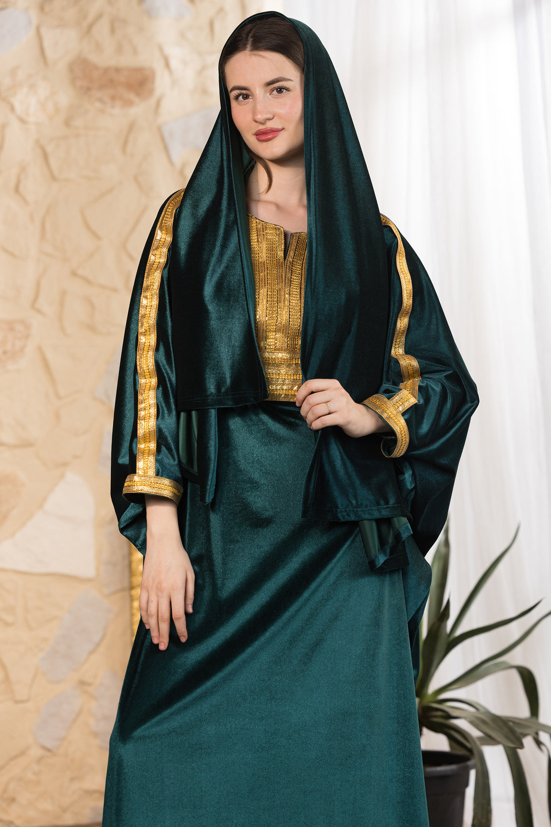 Emerald Serenity Velvet Abaya