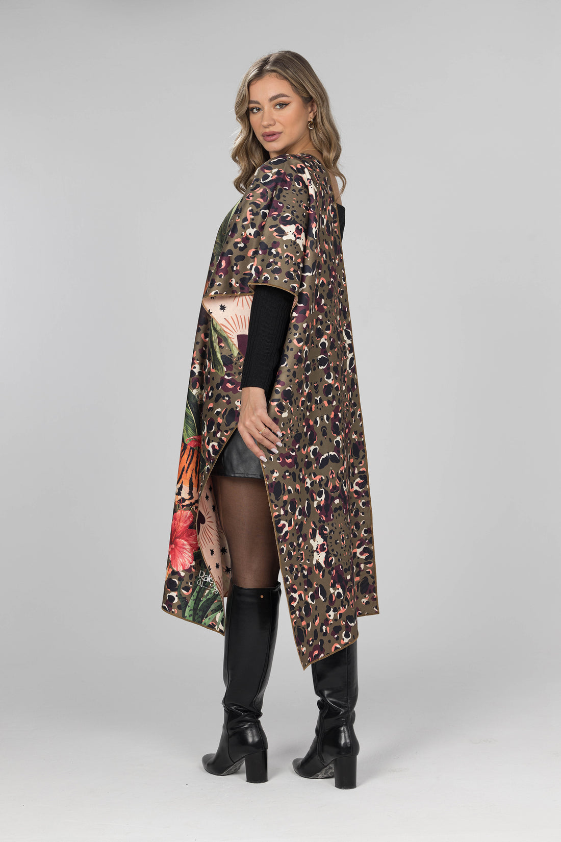 Heart & Jungle Double-Face Wool Shawl