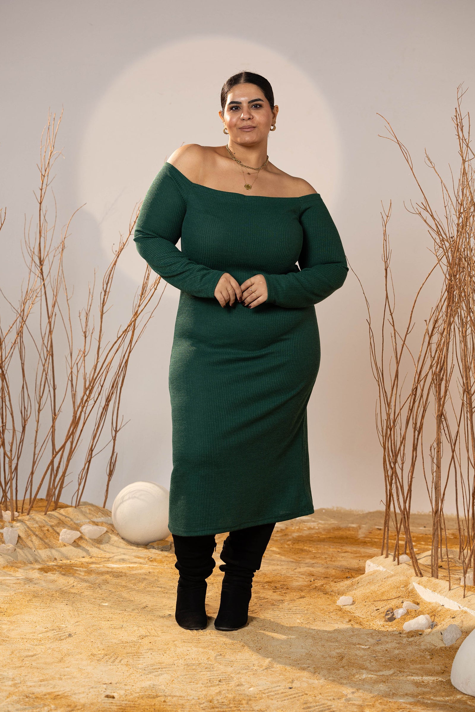 Off-Shoulder Emerald Green Mid-Calf Dress