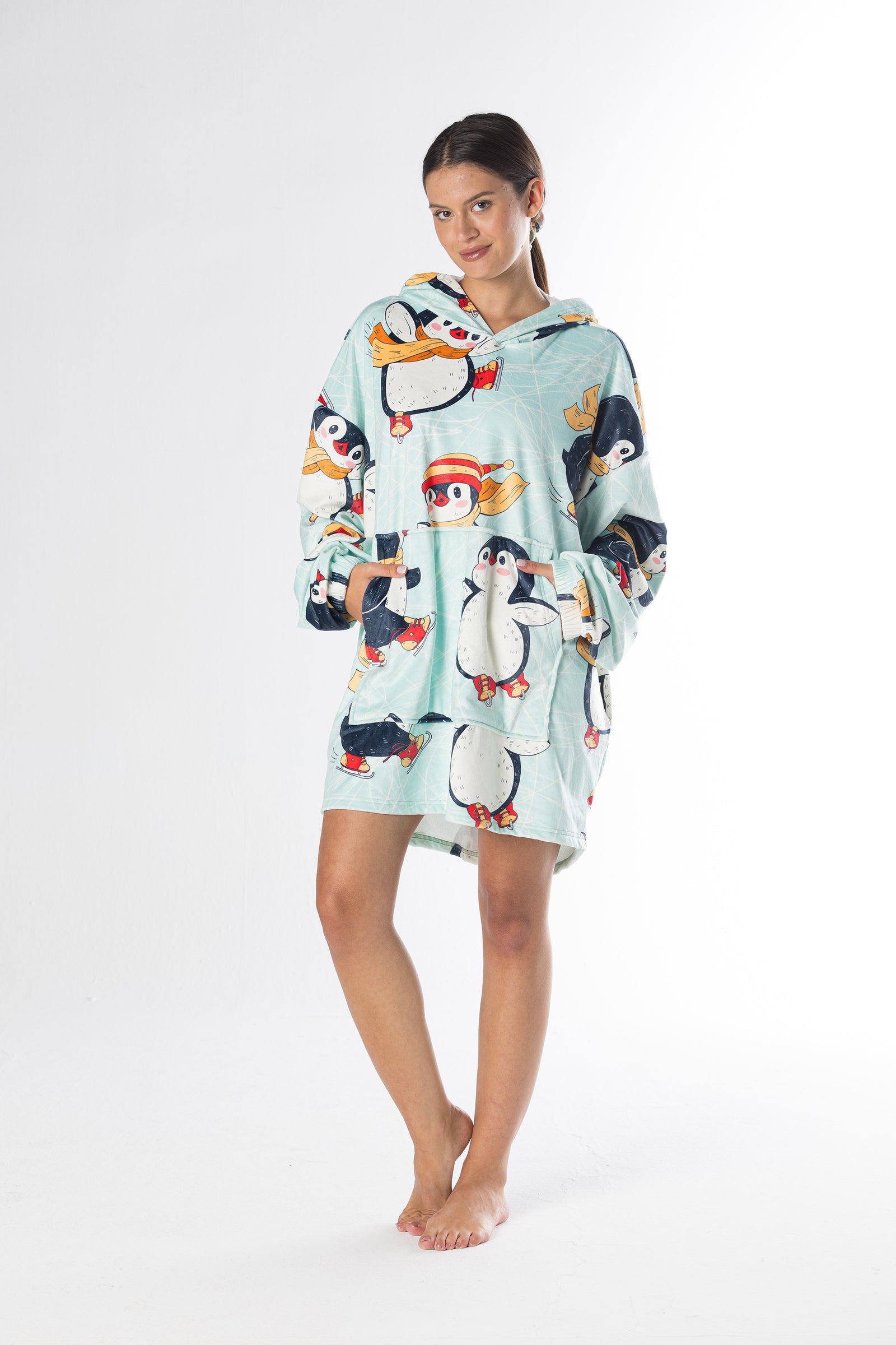 Penguin Oversized Hoodie Blanket – Soft Velvet Fleece