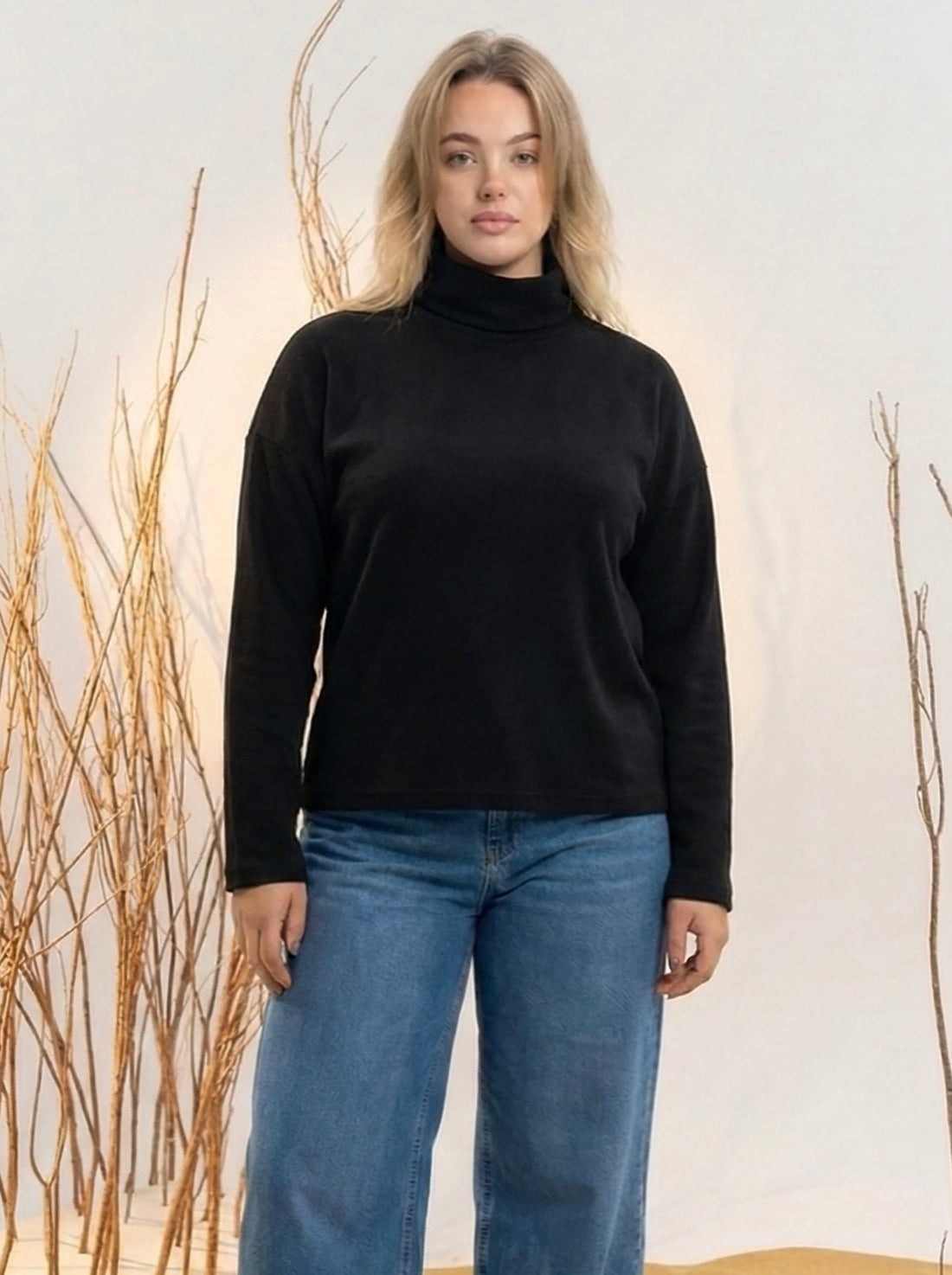 The Black Basic Wool Pullover