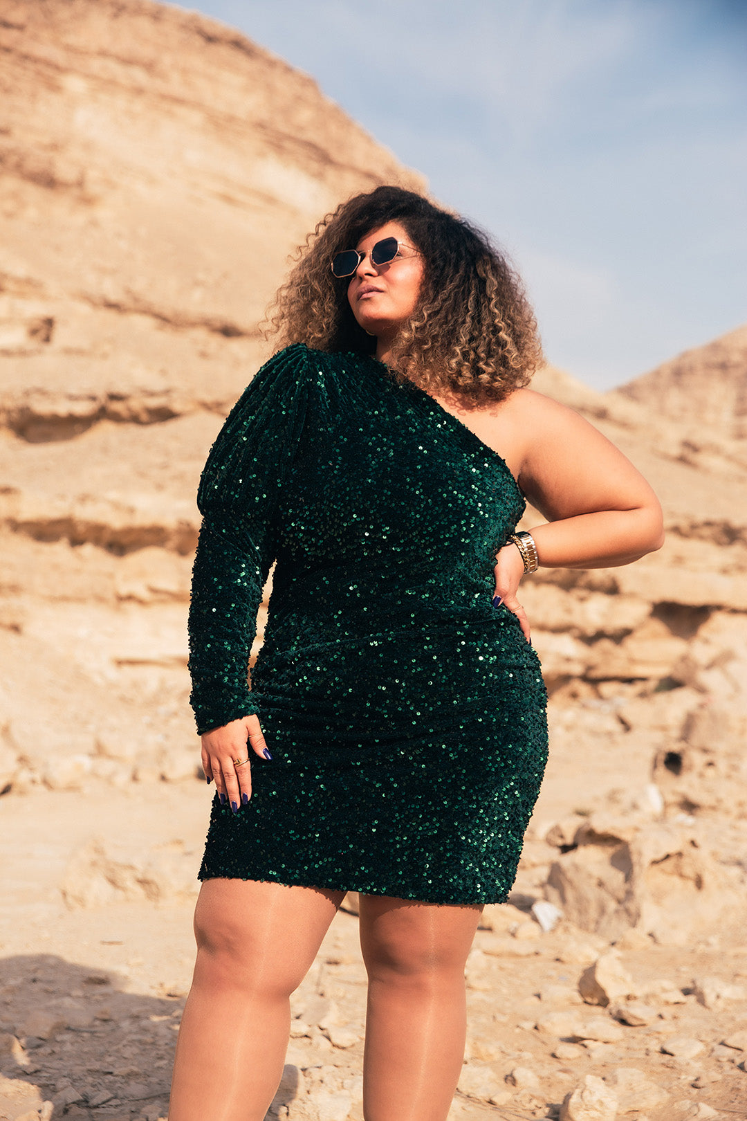 Velvet Sequin Puff Sleeve Dress - Emerald Green Rafeya Fashion Velvet Sequin Puff Sleeve Dress - Emerald Green Rafeya Fashion
