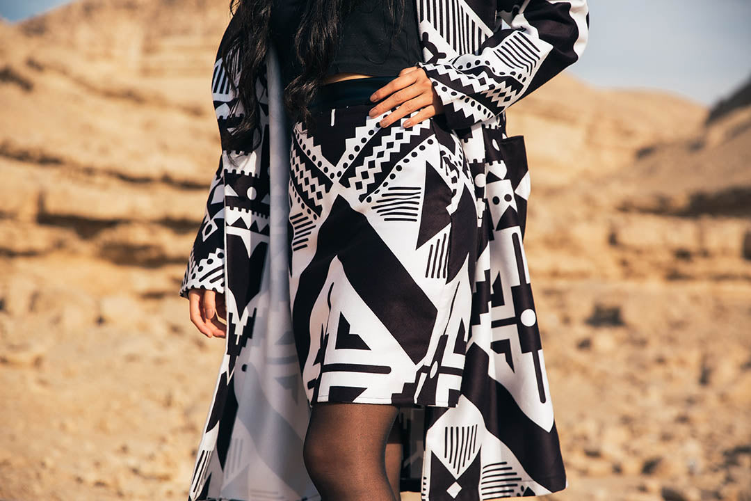 The Boohoo Aztec wool Skirt - Black