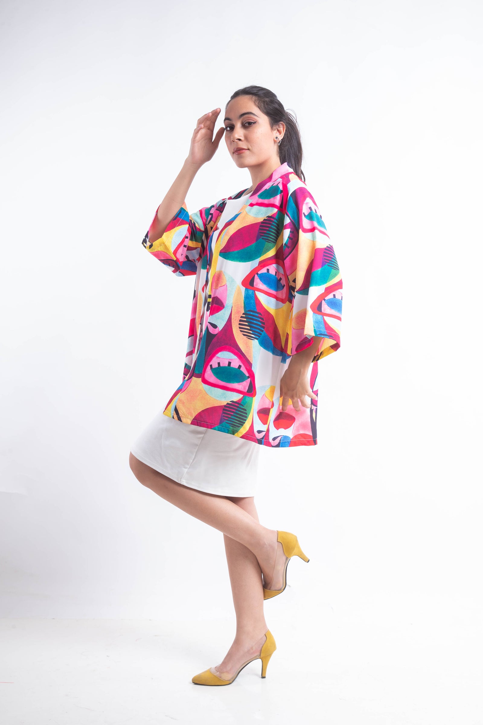 The Eyes Crepe Kimono - White