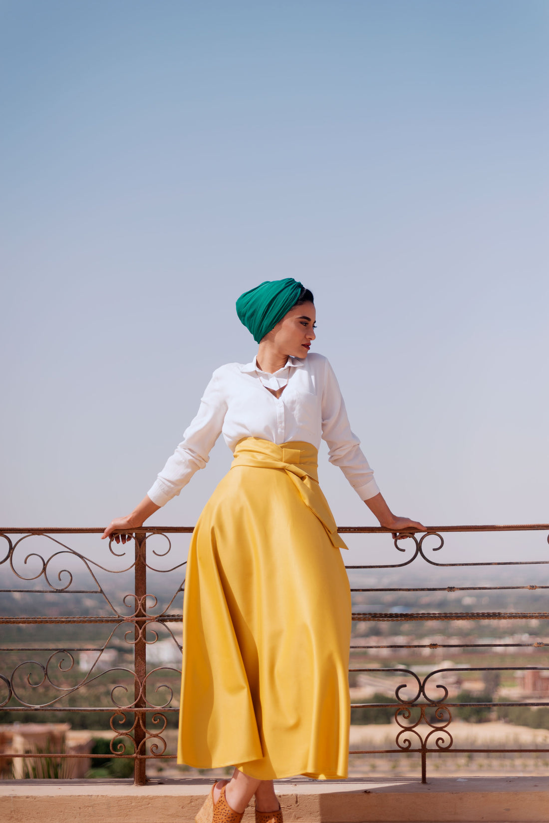 Queen Rania -Mustard